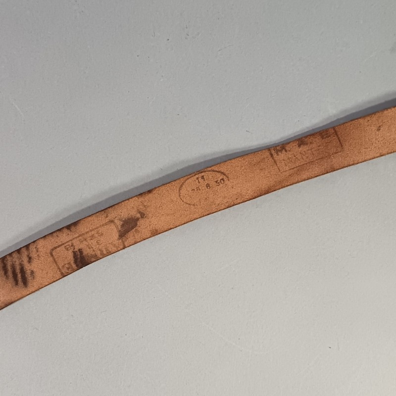 SANGLE COURROIE MODELE 1893 POUR HAVRESAC SAC A DOS ET AS DE CARREAU LONGUEUR 170 cm SERIES DE 11 ET 15 TROUS DECALES